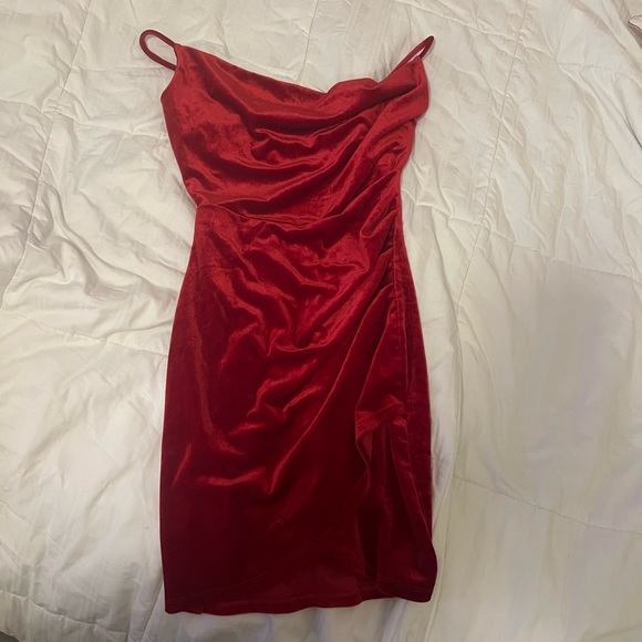 Red Velvet Dress Windsor Party Dress Burgundy Velvet Formal Dress Red Velvet Burgundy Red Velvet Dress Windsor Party Dress Burgundy Velvet Formal Dress Red Velvet Burgundy